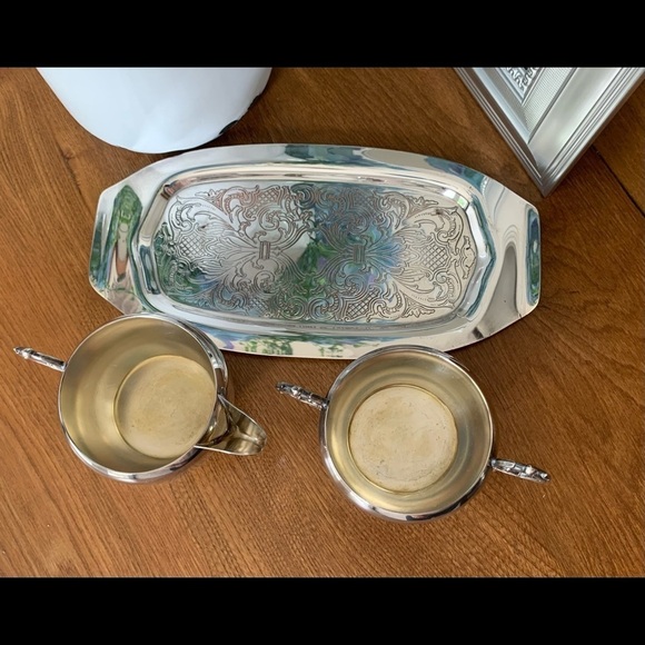 WM. A. ROGERS SILVER of CANADA 3 PIECE CREAM AND SUGAR SET - Picture 2 of 4